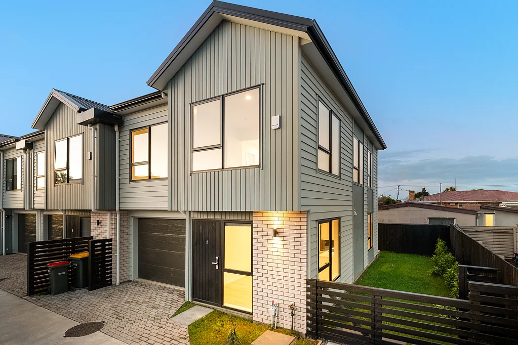 Mangere East 4ห้องนอน BRAND NEW - MANGERE EAST