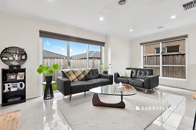 73 Clydevale Avenue, Clyde North, VIC 3978, 4 Kuwarto, 2 Banyo, House