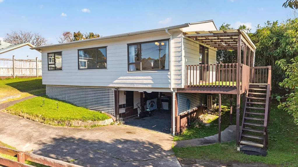 New Lynn 2Kwarto Quietly Tucked Away in New Lynn