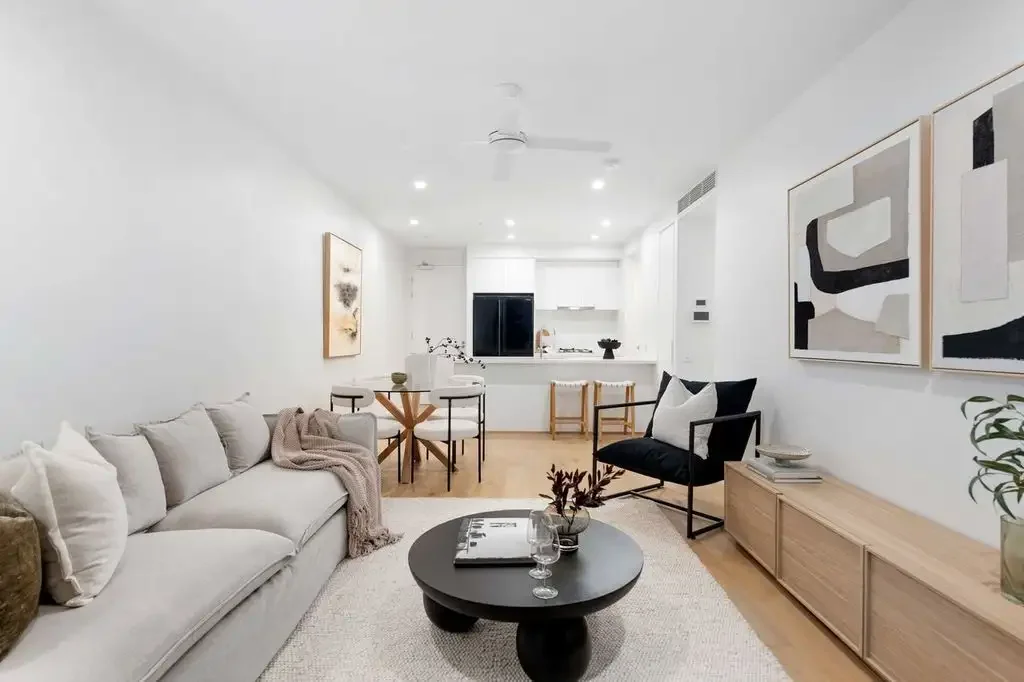 Dutton Park 2ਬੈੱਡਰੂਮ Luxury Ground-Floor Apartment with City Views, Courtyard Access & Prime Inner-City Location