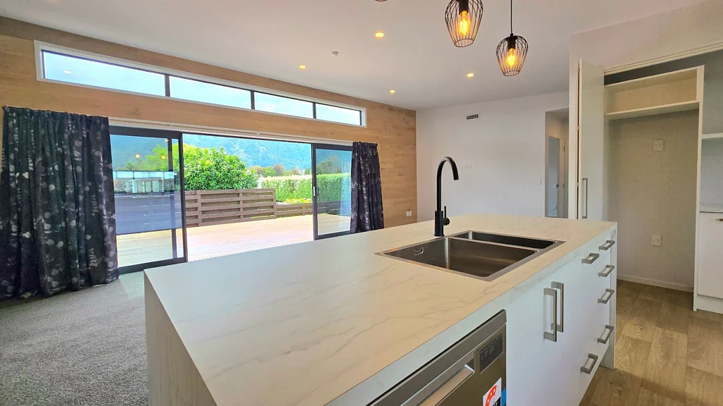 Te Aroha 4房  BRAND NEW & PRICED TO SELL!