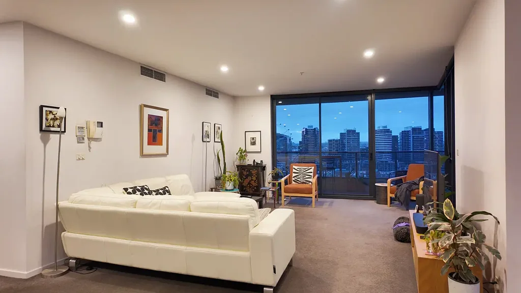 Spectacular Victoria Harbour Living with Uninterrupted Views