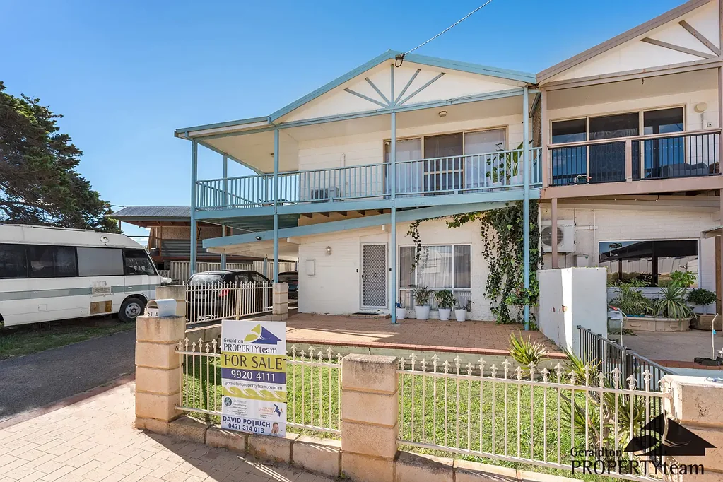 Geraldton 4બેડરૂમ The Perfect Blend of Space, Style & Location