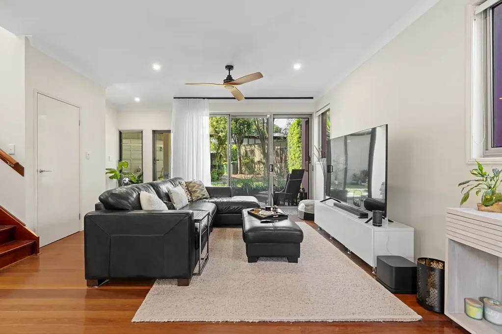 10/99 Brookwater Drive, Brookwater, QLD 4300
