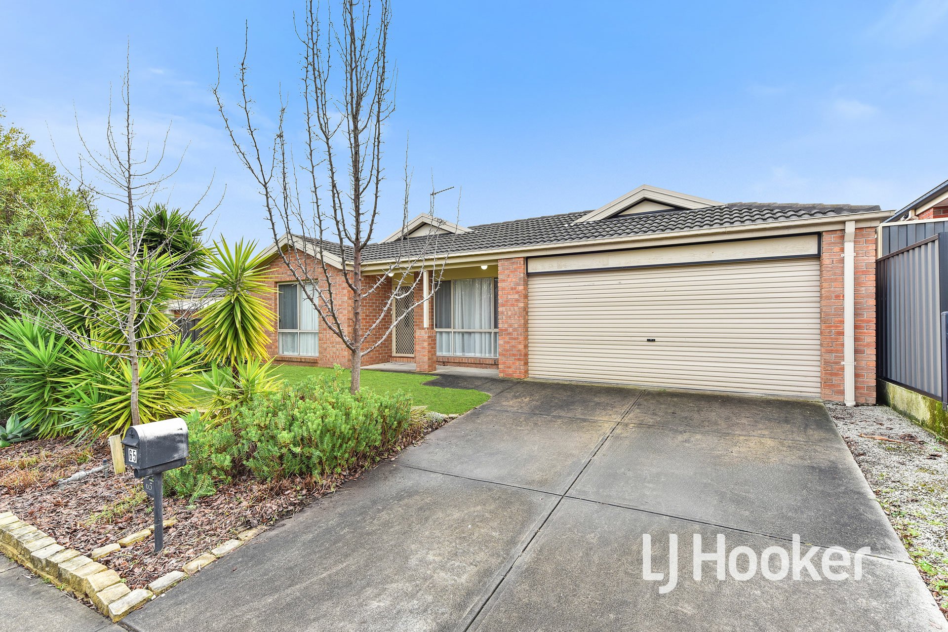 65 LEIGH DR, PAKENHAM VIC 3810, 0 chambres, 0 salles de bain, House