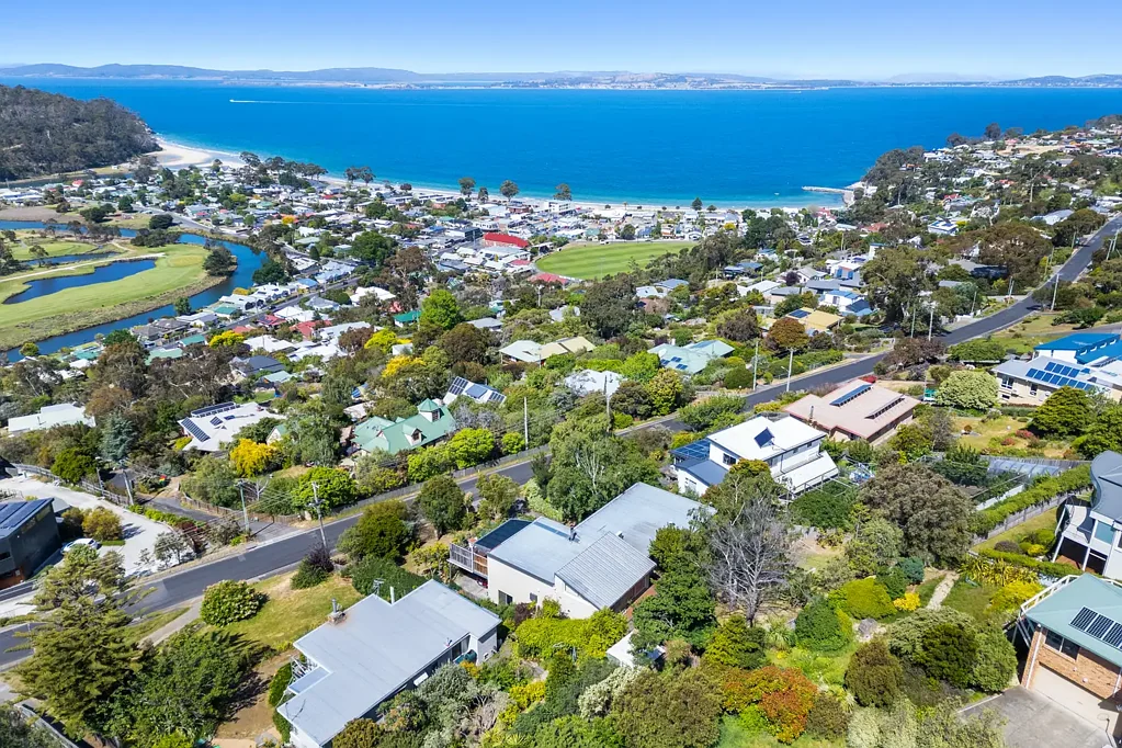 42 Auburn Road, Kingston Beach, TAS 7050
