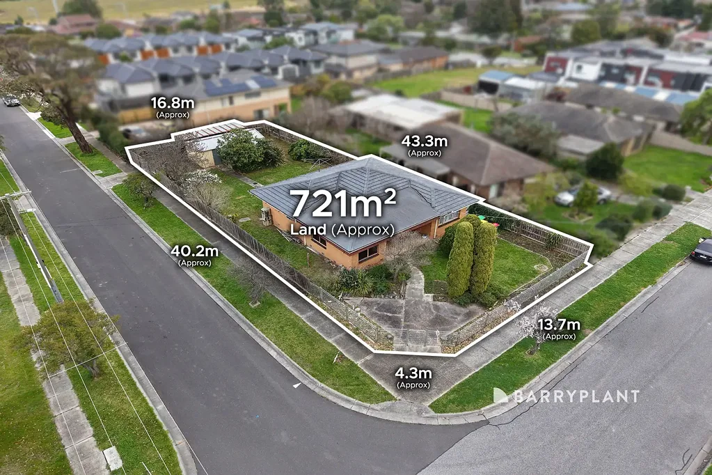 Narre Warren 3ਬੈੱਡਰੂਮ A Rare Corner Opportunity in the Activity Centre Zone