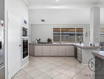37 Lucas Loop, Canning Vale, WA 6155, 4 રૂમ, 2 બાથરૂમ, House
