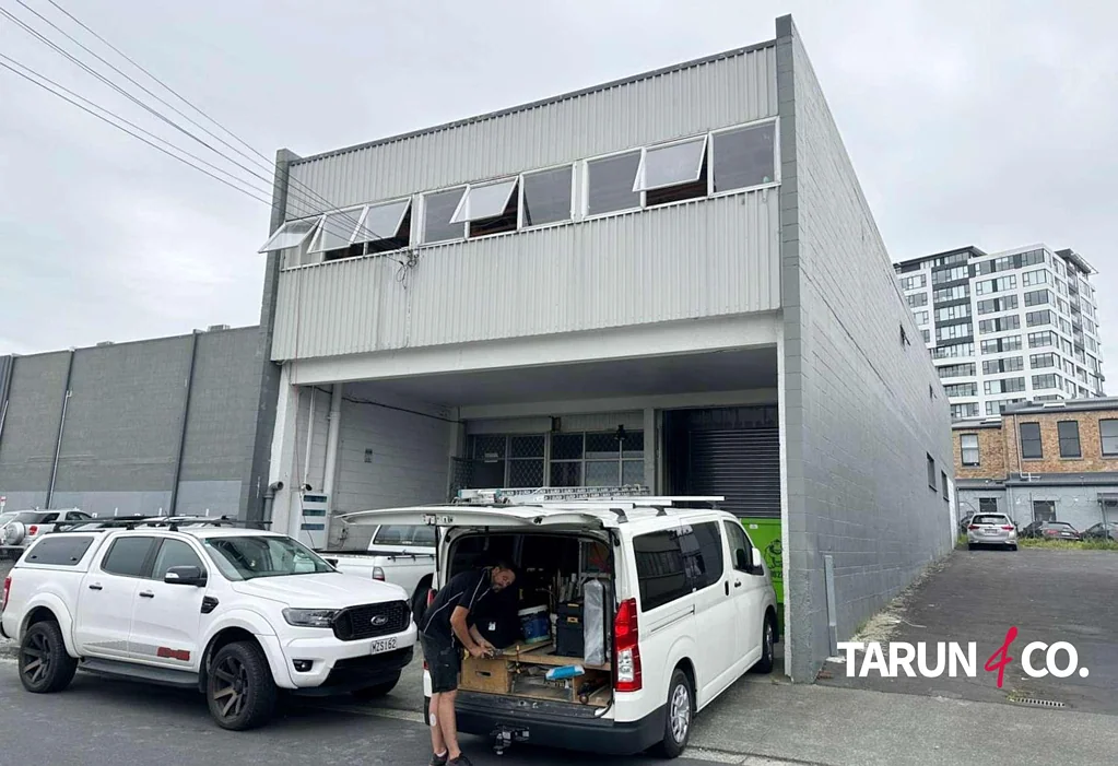 Auckland Central Standalone Warehouse + Office Combo
