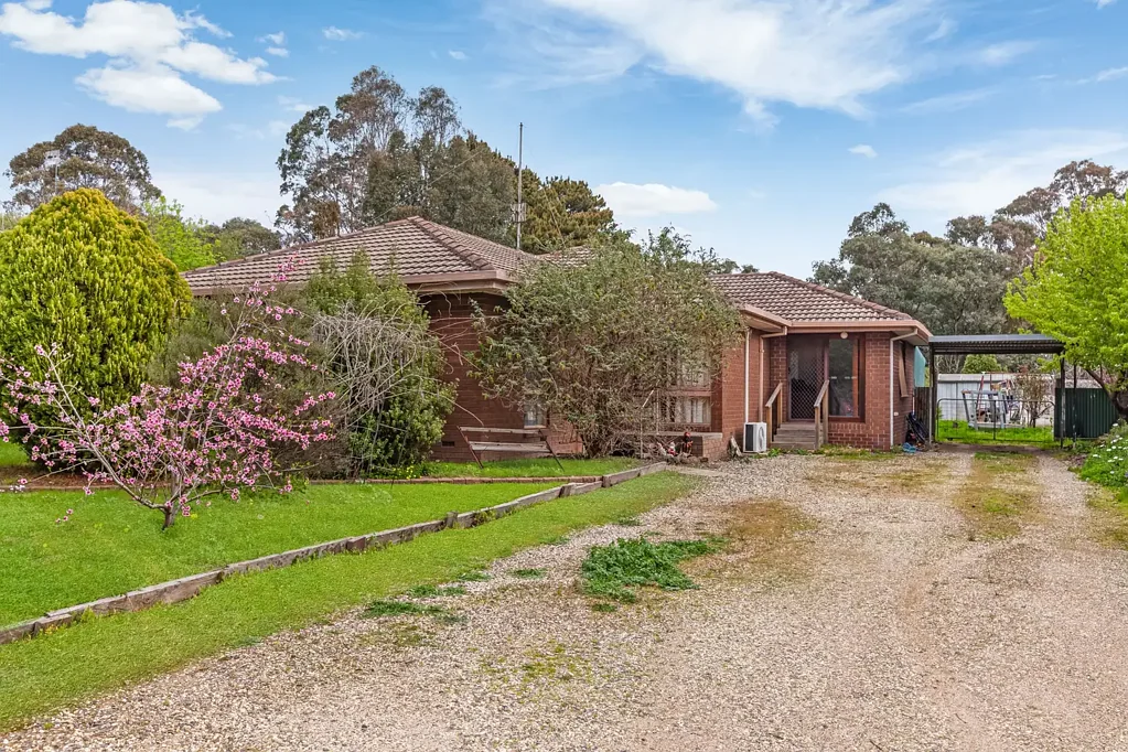 42 Jamieson  Street, Broadford, VIC 3658