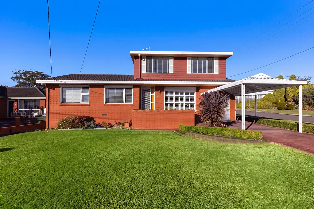 Miranda 5房 拥有巨大翻新潜力的永恒家庭住宅 Timeless Family Home with Outstanding Renovation Potential