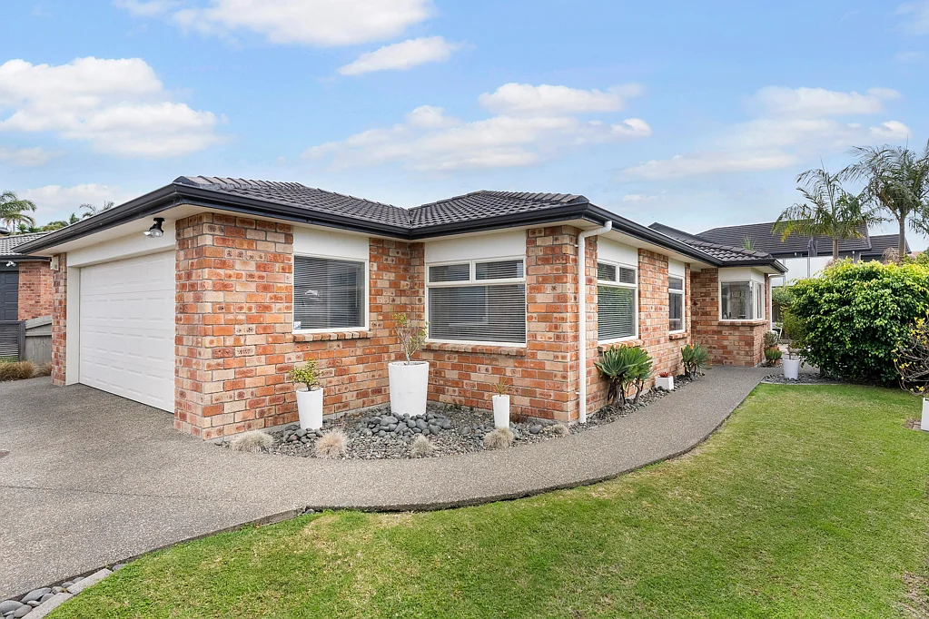 10 Chesterfield Way, Orewa, Rodney, Auckland