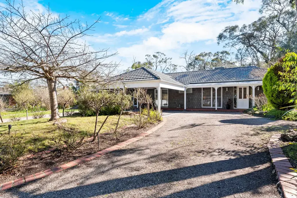 Mount Eliza 4कमरा Private Oasis in Sought-After Quinns Estate