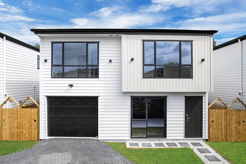 Papatoetoe 4 Slaapkamer Brand New Standalone 4-Bedroom Homes with Garage