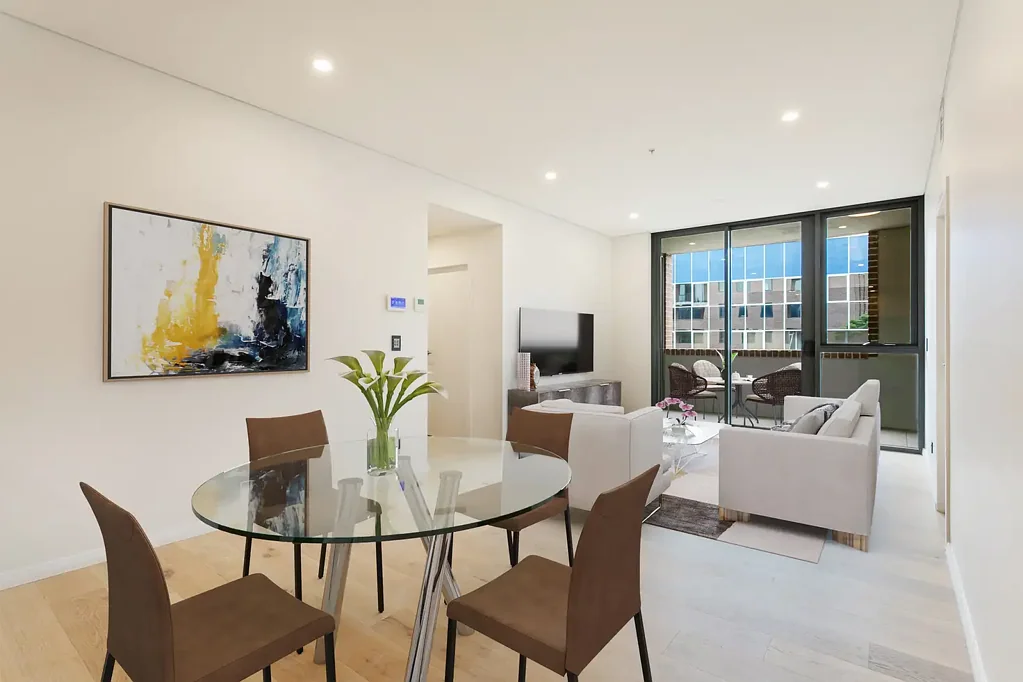 Unfurnished two-bedroom apartment in Zetland