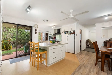 ਹੋਰ - 20 Hampton Road, Hampton, QLD 4352
