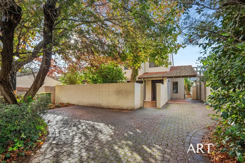 SPACE, COMFORT & CONVENIENCE IN THE HEART OF COMO