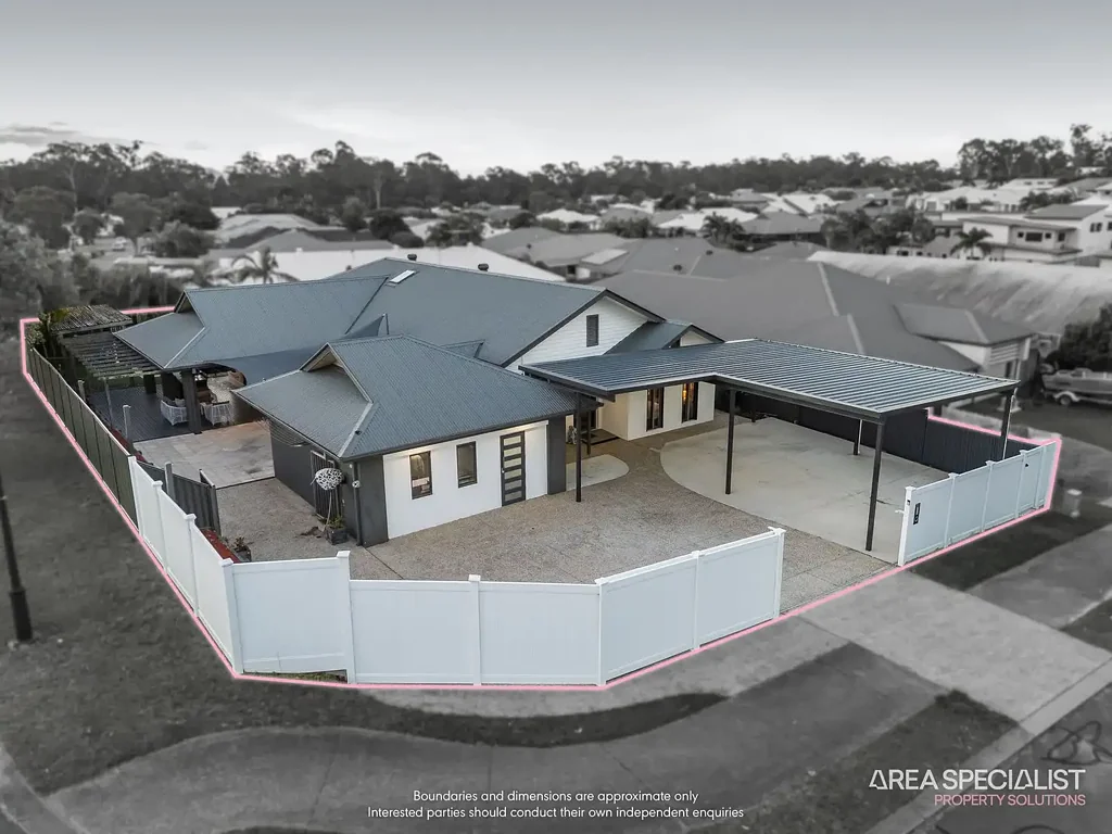 Ormeau 5 Slaapkamer Expansive Family Living | Pool, Side Access, Carport & 793m² Corner Block