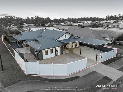Ormeau 5房  Expansive Family Living | Pool, Side Access, Carport & 793m² Corner Block