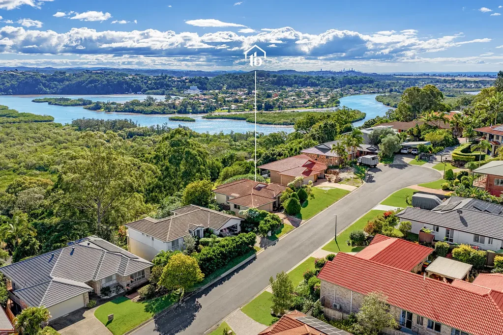 Tweed Heads South 4બેડરૂમ Elevated Treetop Family Home