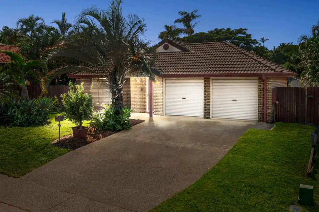 Mango Hill 4 Bedroom Family-Friendly Living with Big Backyard & Outdoor Entertaining!