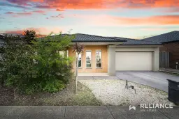 12 Heatherbell Avenue, Point Cook