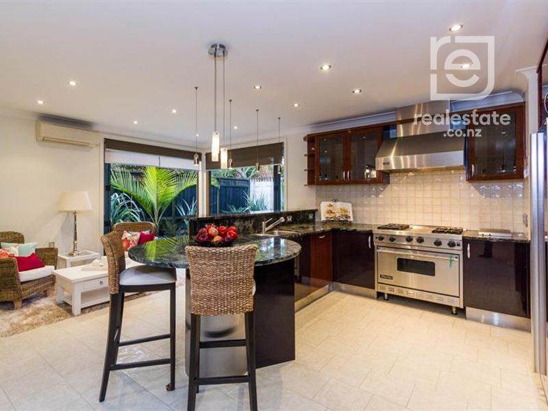 15 Fordyce Avenue, Sunnyhills, Auckland - Manukau, 4部屋, 2バスルーム, House