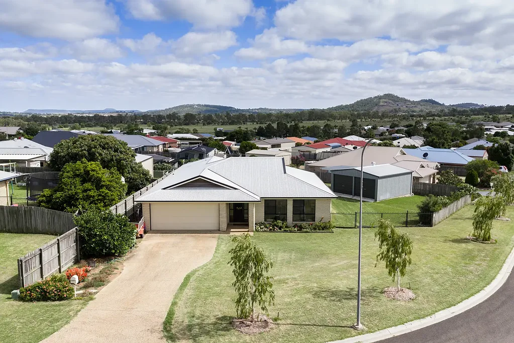 4 Bronte Street, Westbrook, QLD 4350