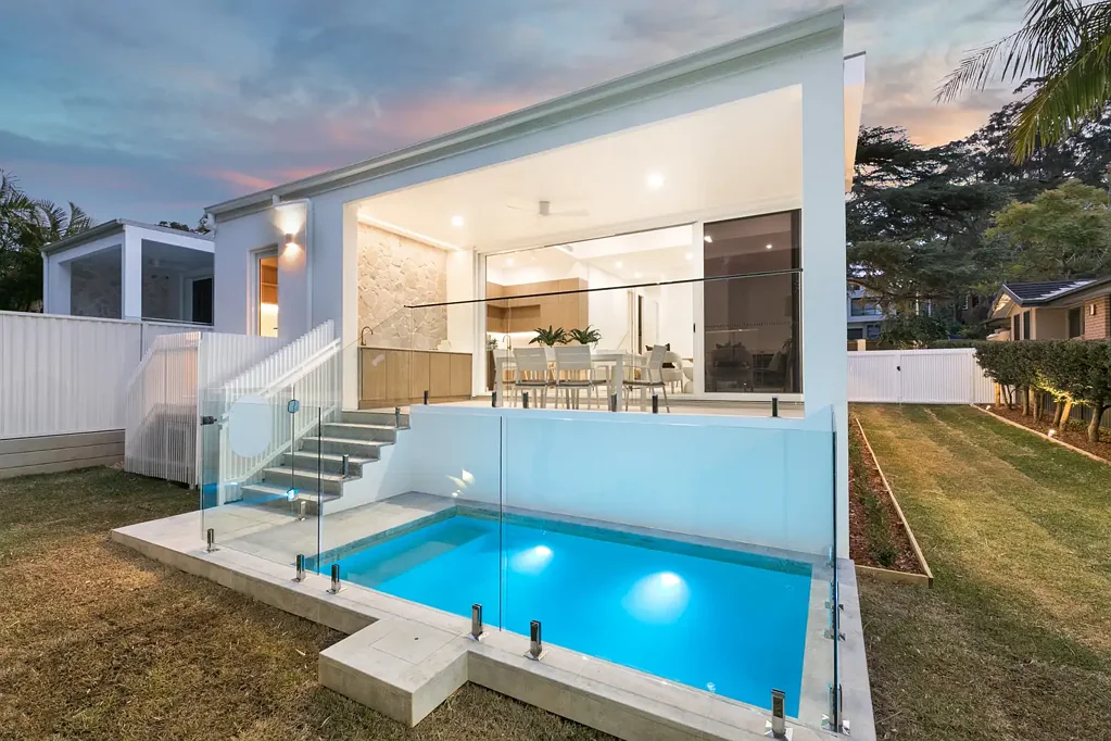 Caringbah South 4ਬੈੱਡਰੂਮ LUXURIOUS COASTAL RETREAT - TORRENS TITLE