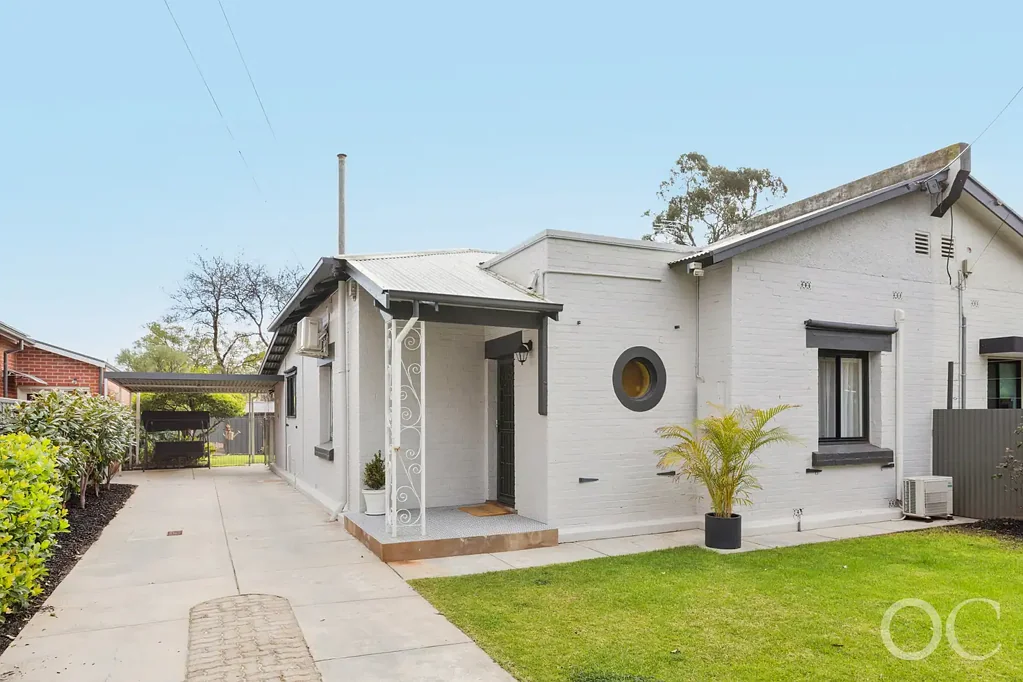 Lower Mitcham 2房  Open the Door to a Move-in-Ready Maisonette with More to Come