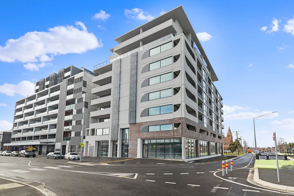 Luxury Living in Essendon's Prime Shopping Precinct