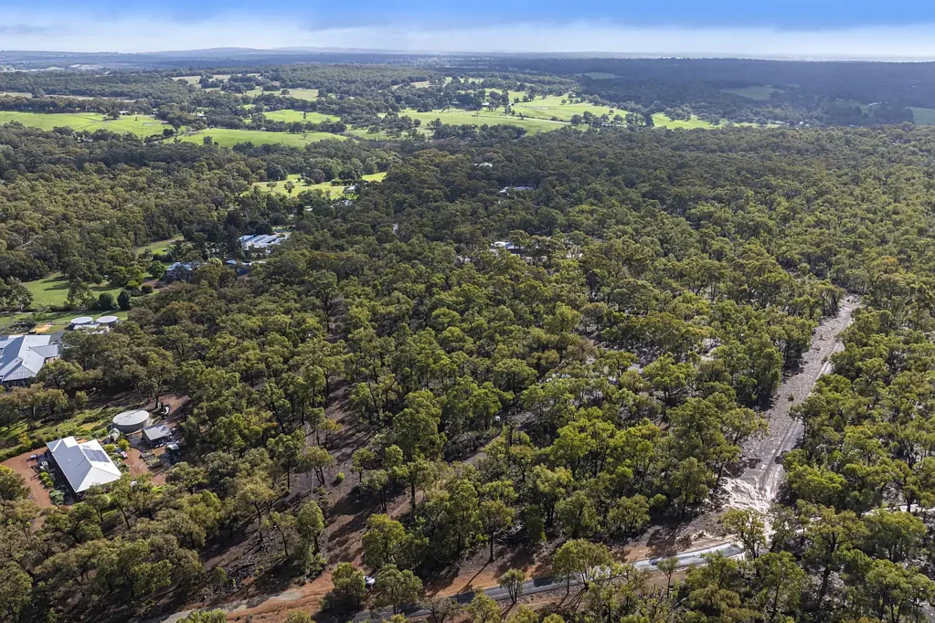 Chittering  " Peaceful , Private , Perfect 10acres "
