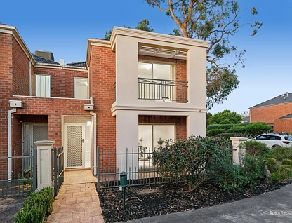 58 Madison Boulevard, Mitcham, VIC 3132, 3房, 2浴, 城市屋