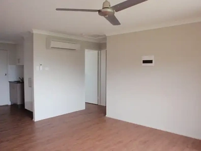 ਰਹਿਣ ਵਾਲਾ ਕਮਰਾ - 2/20 White Street, Emerald, QLD 4720