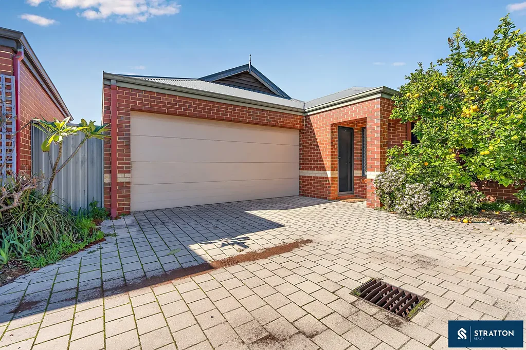 Carlisle 3ਬੈੱਡਰੂਮ Spacious & Stylish Family Home in Prime Carlisle Location - No Strata Fees!
