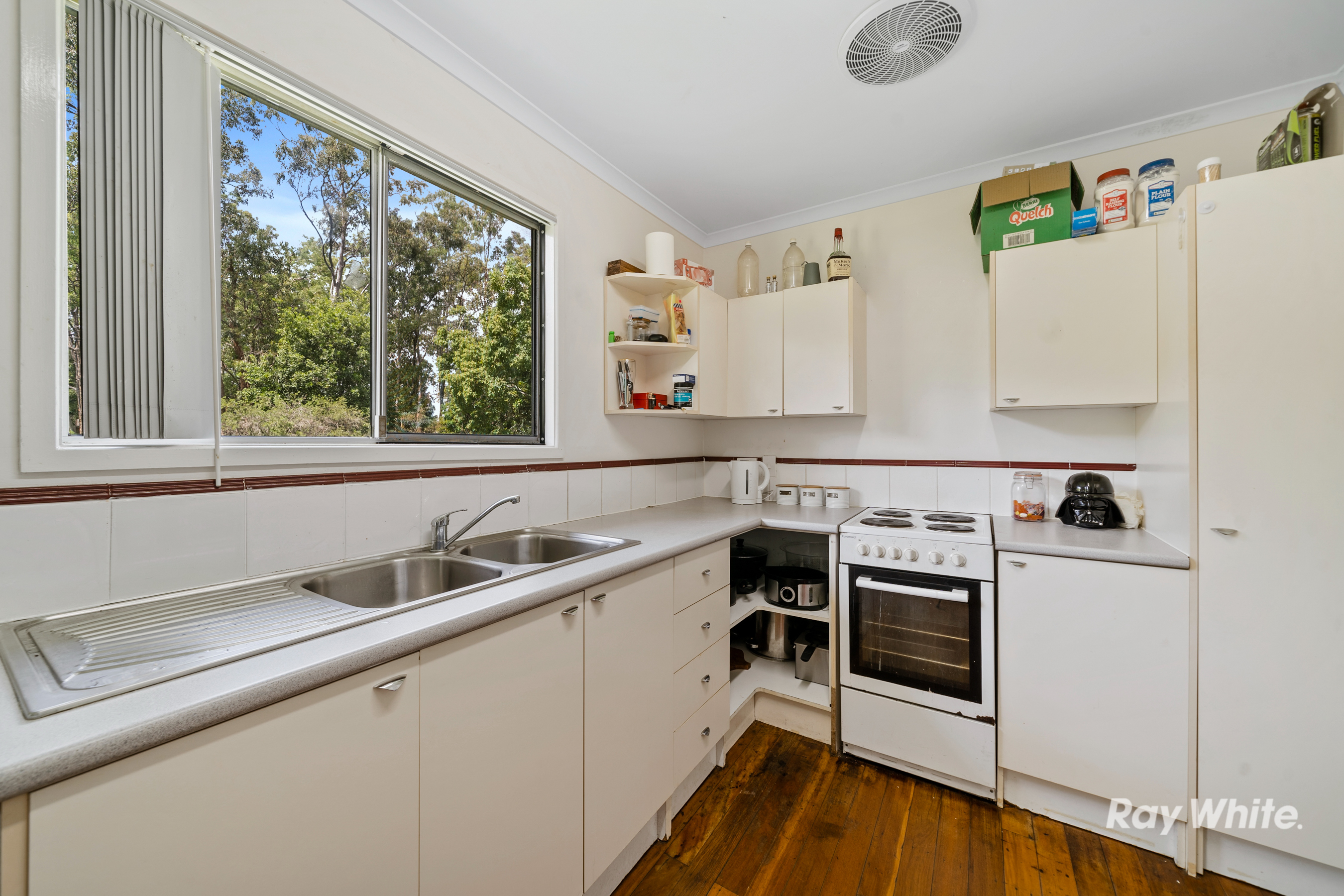 501 REDBANK PLAINS RD, REDBANK PLAINS QLD 4301, 0 chambres, 0 salles de bain, House