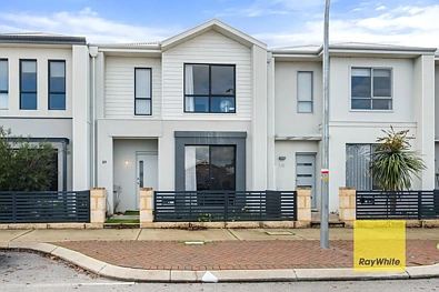 Aveley 4房  MODERN FAMILY LIVING IN THE HEART OF AVELEY