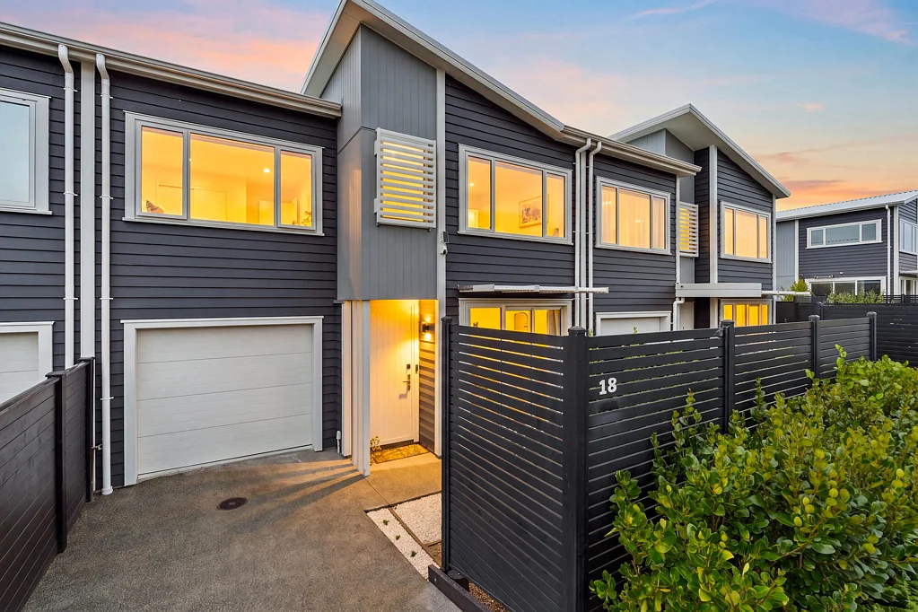 Stanmore Bay 3ห้องนอน Vendor has bought, this home must sell