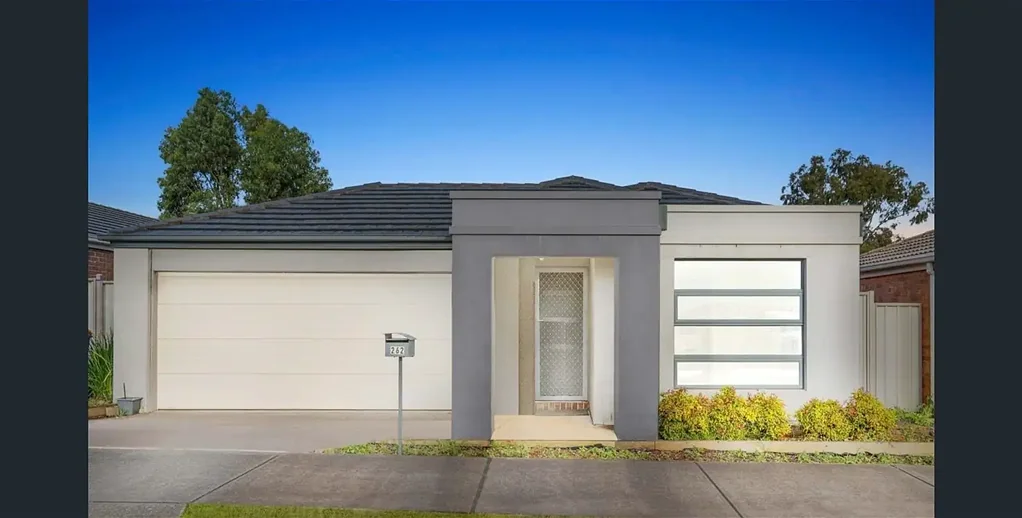 Brookfield 3 Bedroom "Charming Brookfield Residence: Steps away from Primary school"
