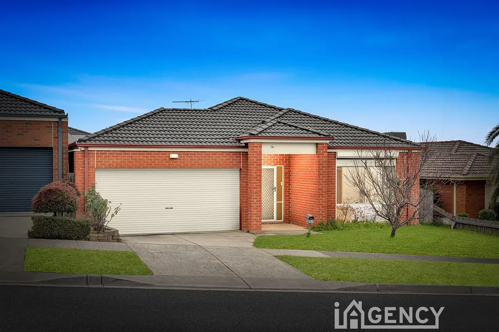 39 Renee Avenue, Endeavour Hills, VIC 3802