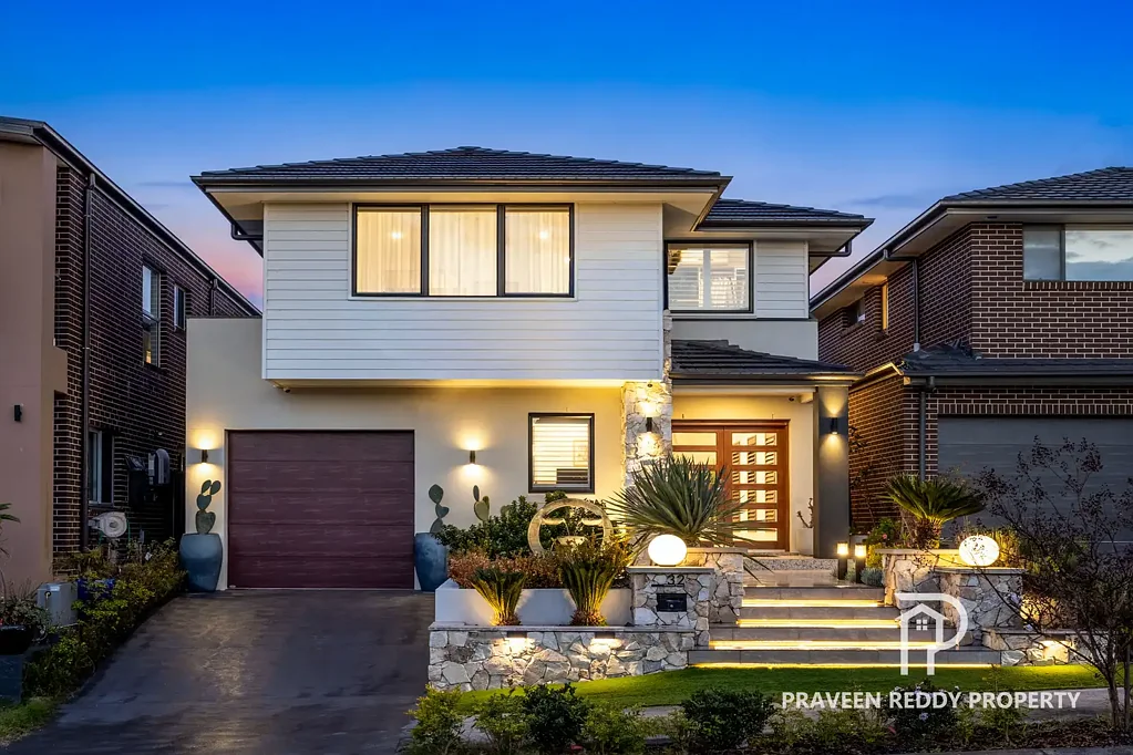 Rouse Hill 5 Slaapkamer Style & Elegance,Clarendon Built NORTH Facing Home,Walk To Tallawong Metro & Upcoming HIGH School !!