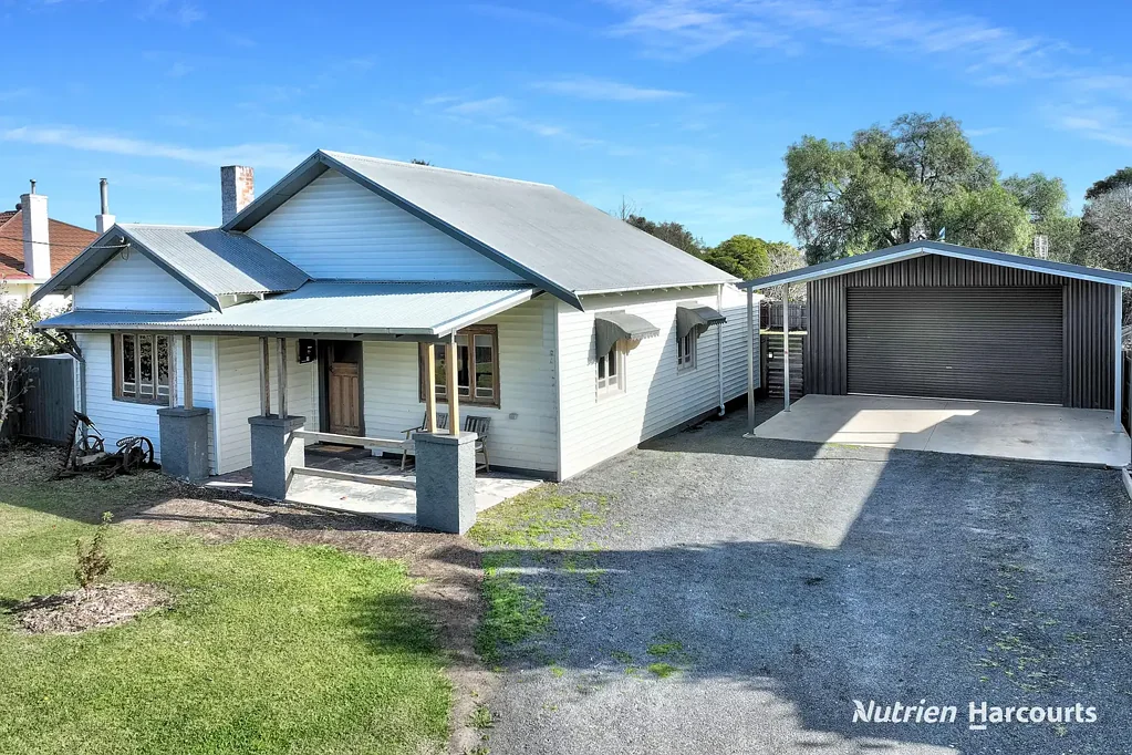 Yarram 4 Bedroom Updated Home with Shed in Sought-After Street
