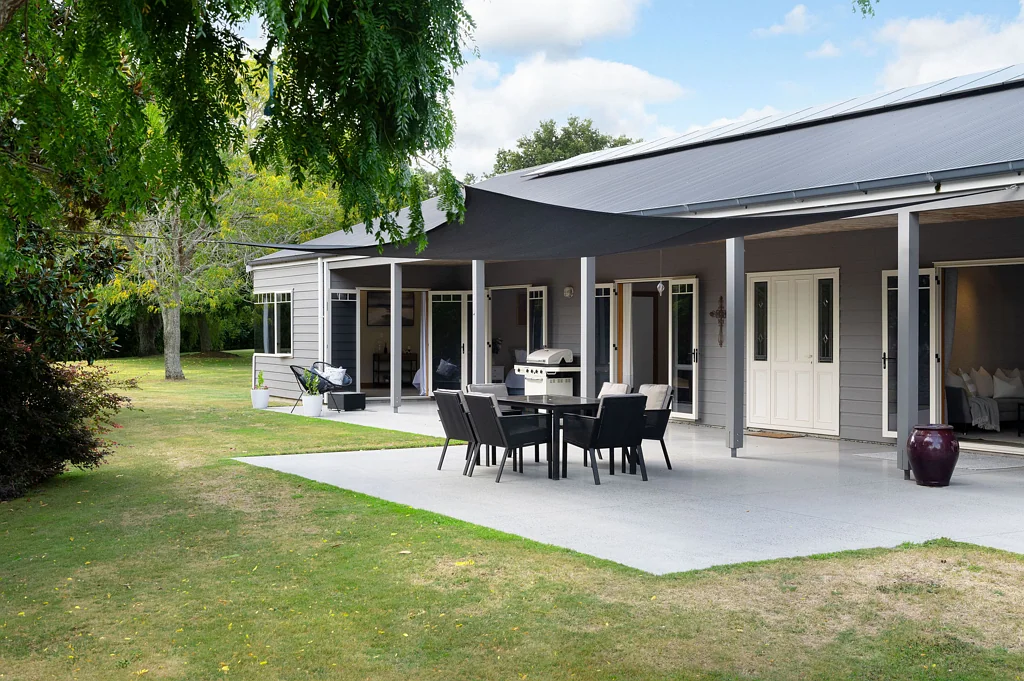 Ngahinapouri 5Zimmer Room for a Pool, Workshop or Granny Flat