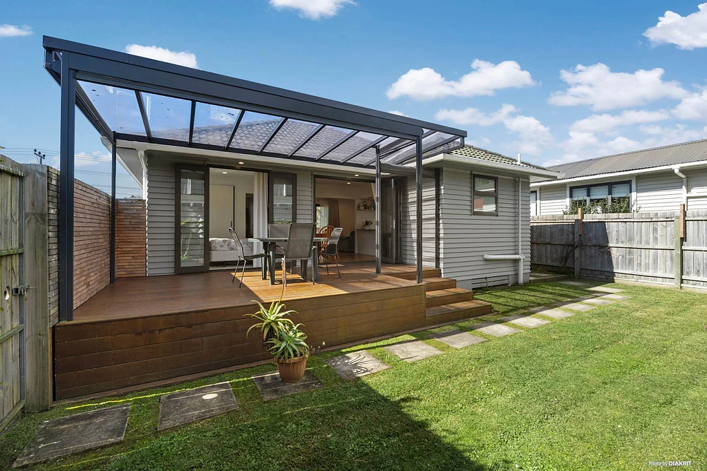 Titirangi 2कमरा BASICALLY BRAND NEW