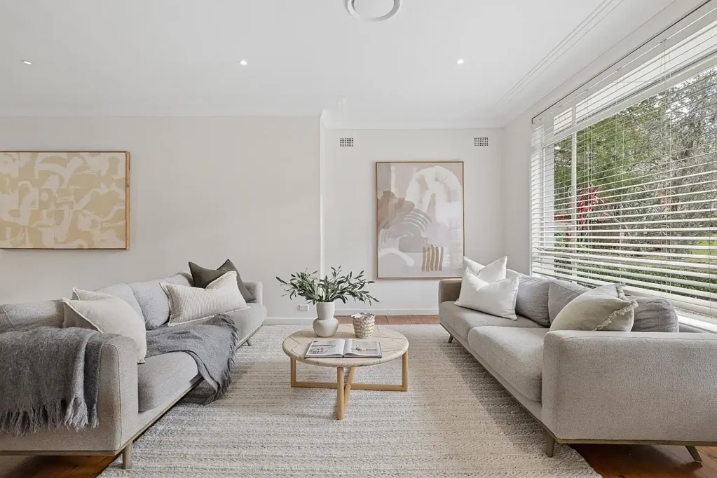 Turramurra 4 Slaapkamer Private Family Sanctuary on 1,538sqm in a Peaceful Cul-de-Sac