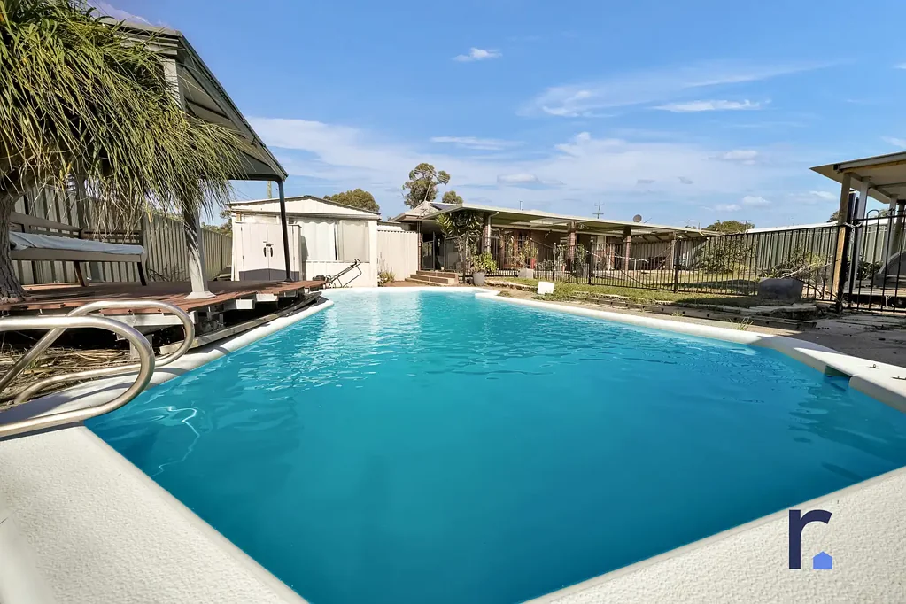 Calista 3Zimmer Endless Potential on a Massive 797sqm Corner Block Home