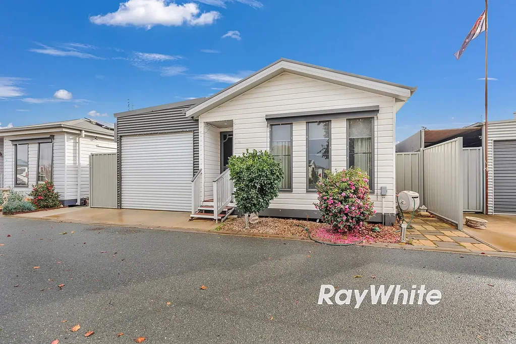 38/65-73 Northern Highway (Sun River Home Park), Echuca, VIC 3564