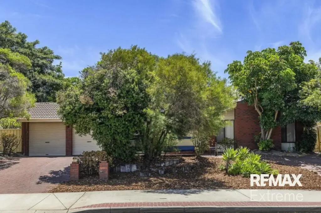 CHARMING 3x1 HOME with Pool
