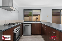 26 Aroona Way, Maddington