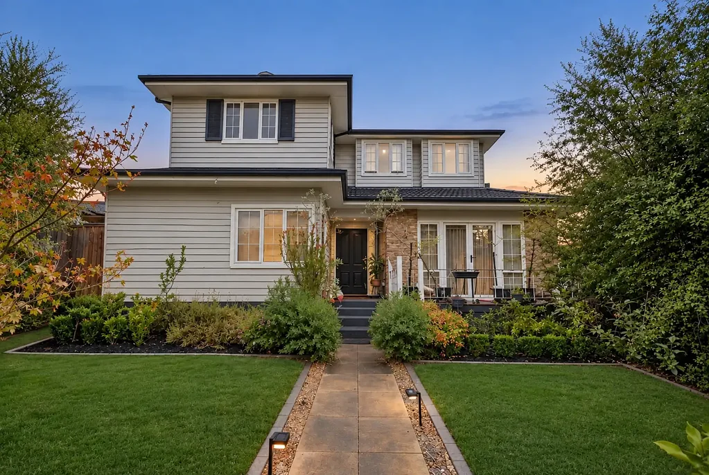 Oakleigh 5બેડરૂમ Impressive Five-Bedroom home in Prime Oakleigh Setting